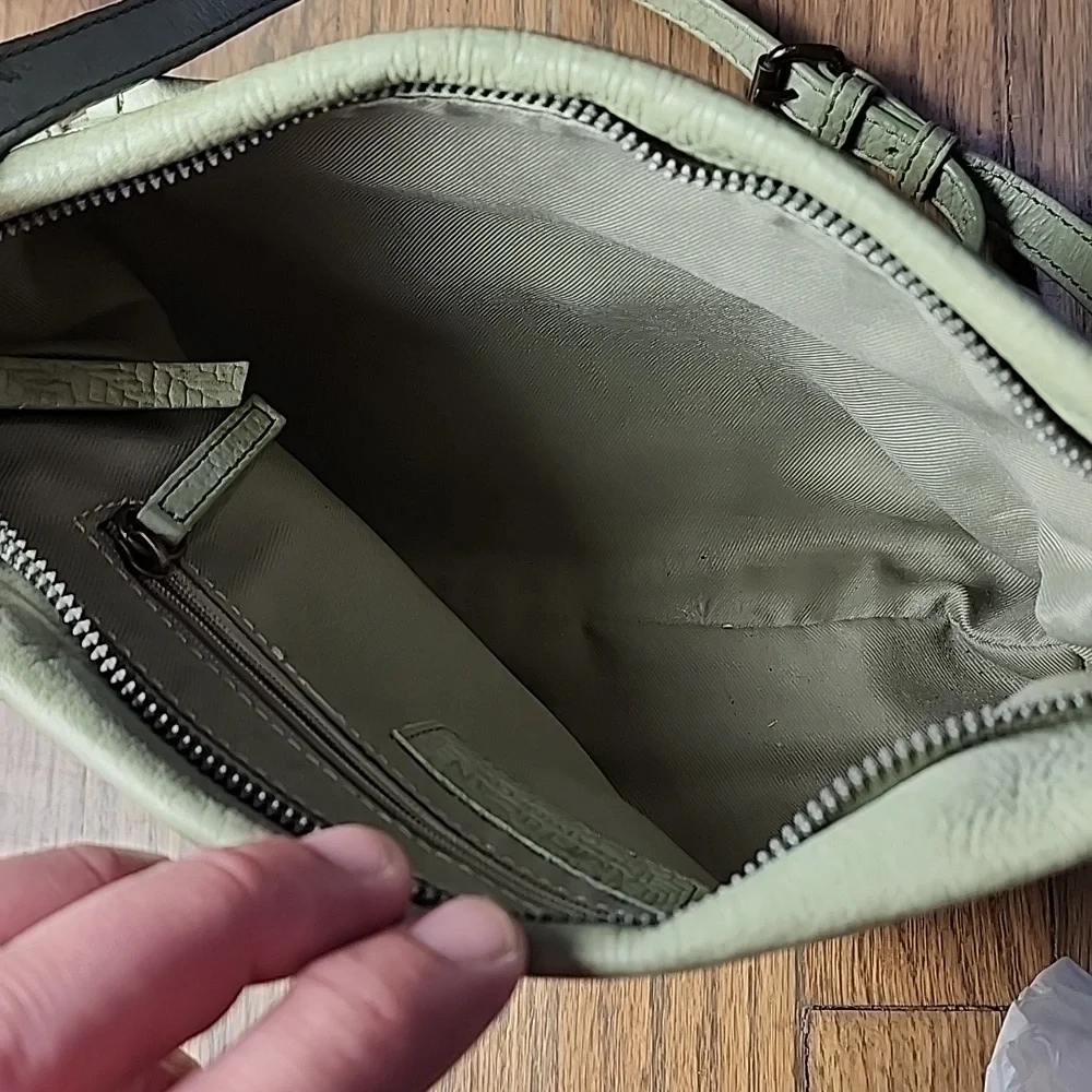 American Leather Co. Crossbody Bag in Soft Green - Picture 5 of 8